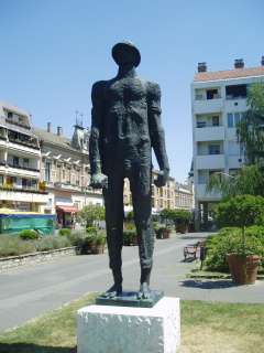 Hódmezővásárhely, Kossuth tér: Szántó Kovács János szobra.jpg Hódmezővásárhely, Kossuth tér: Szántó Kovács János szobra.jpg